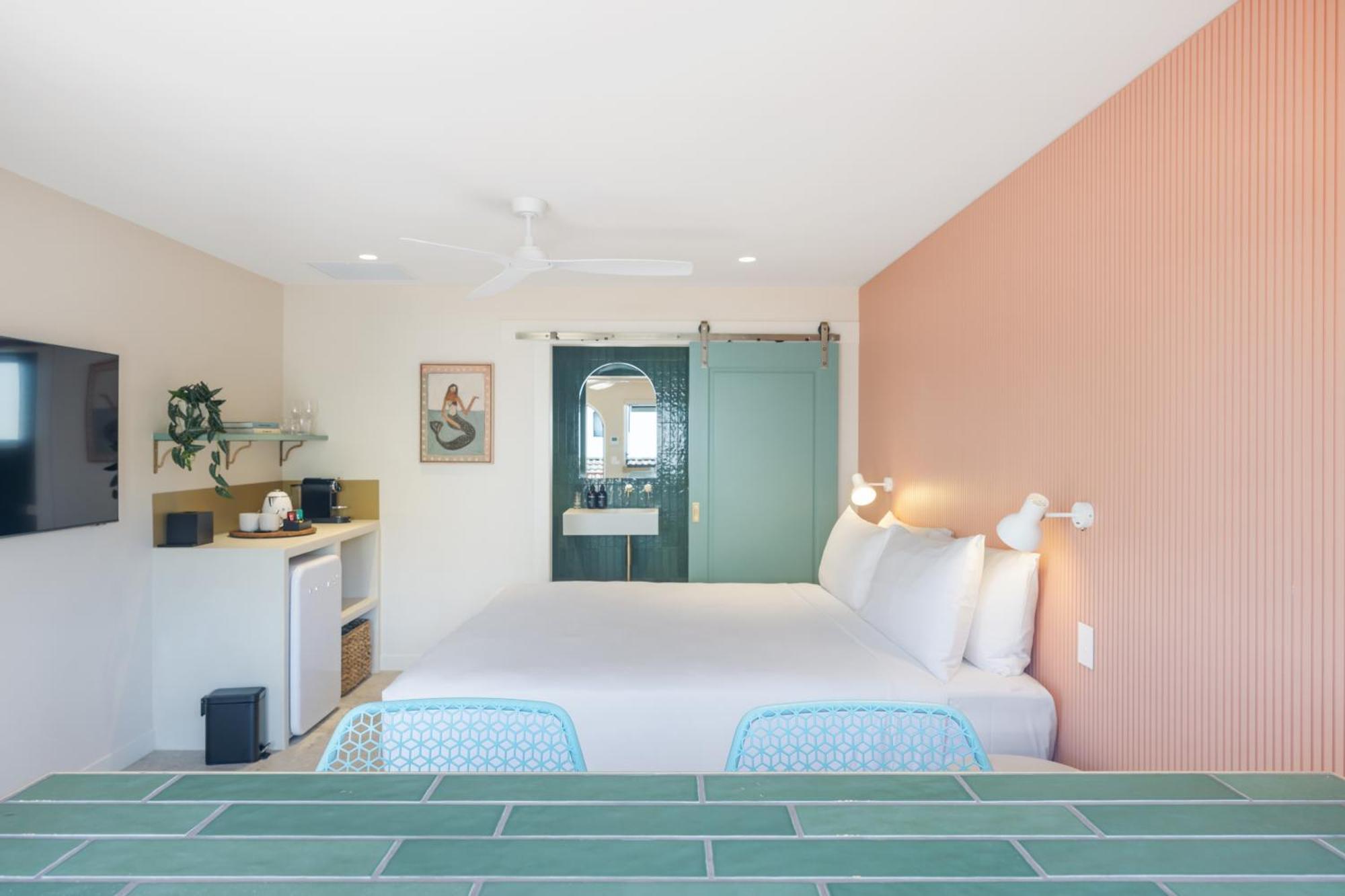 The Shores Miami Gold Coast Room photo